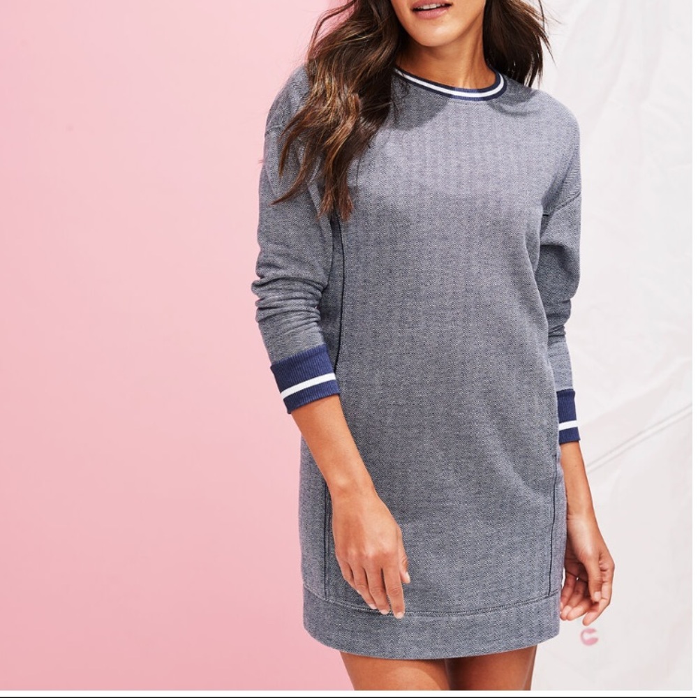 Vineyard Vines Sweatshirt Dress.